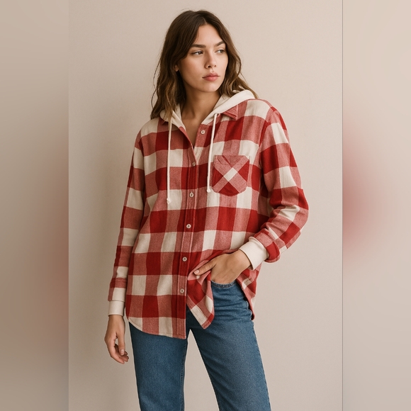 American Eagle Outfitters Tops - American Eagle‎ Red Plaid Hooded Flannel Shacket  Women’s Medium Cotton